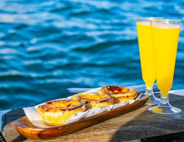 sailing-sunsets-22-tratada