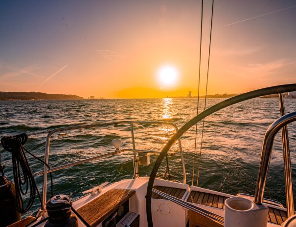 sailing-sunsets-27-tratada